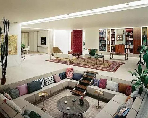 下沉式設(shè)計(jì)營造通透感和高度差