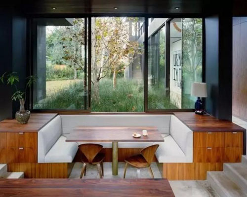 下沉式設(shè)計(jì)營造通透感和高度差