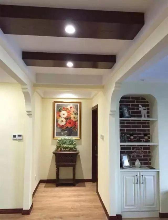 走廊盡頭這樣裝 真漂亮！