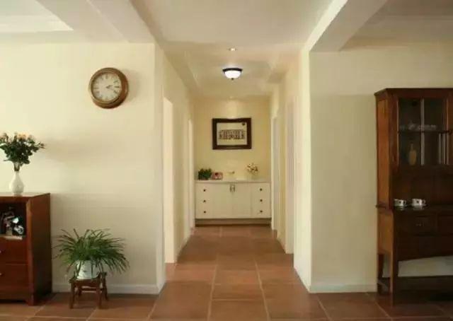 走廊盡頭這樣裝 真漂亮！