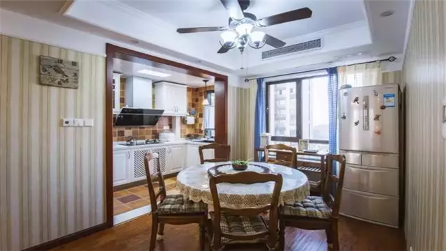 吃了熊心豹子膽，竟然敢把冰箱放這兒，怪不得你窮！