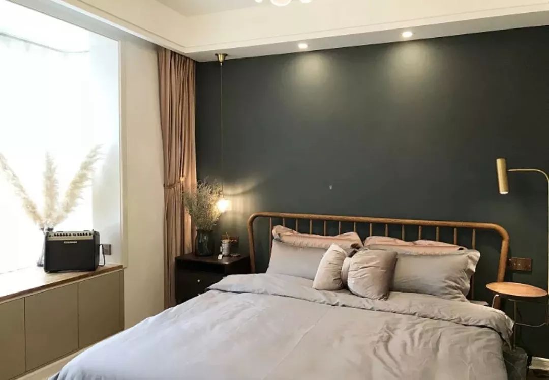 【裝修案例】床頭燈選得對，臥室溫馨好幾倍！