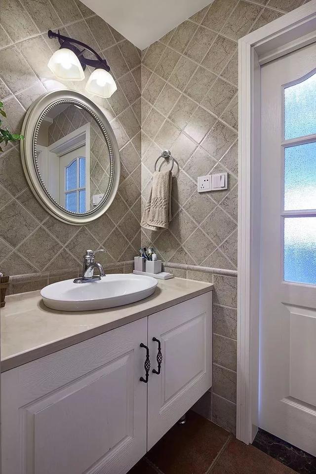 這樣設(shè)計浴室鏡，好用又好看！ - 后花園網(wǎng)文 - 家居新聞