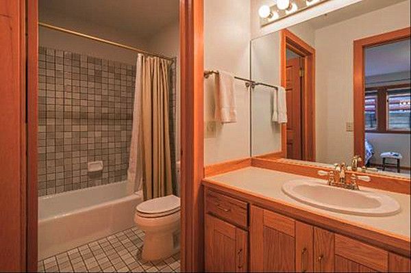 衛(wèi)生間隔斷設(shè)計(jì)