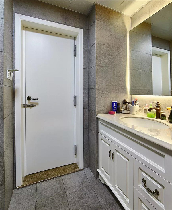 衛(wèi)生間的門怎么選？