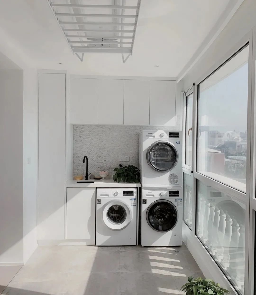 陽(yáng)臺(tái)柜設(shè)計(jì)